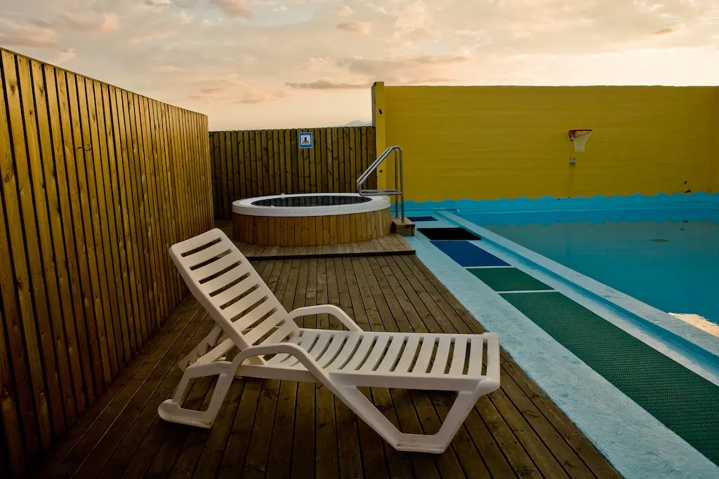 Sundlaug Svalbarðsstrandar